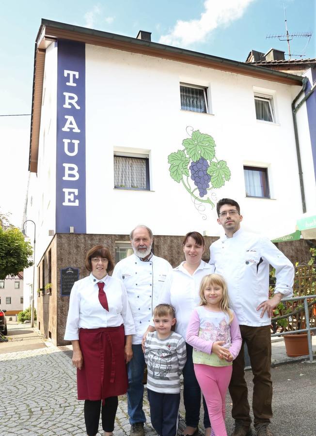Gasthof Traube アスパッハ エクステリア 写真
